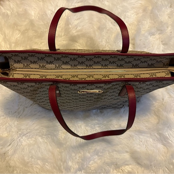 Michael Kors brand new - Picture 4 of 6